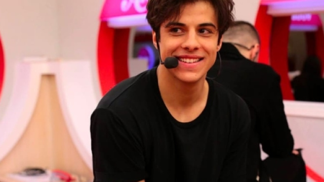 Un'allieva confessa i suoi sentimenti nei riguardi di Mike Bird