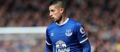 Kevin Mirallas signs new long-term Everton contract ... - eurosport.com