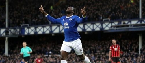 Romelu Lukaku to sign new £100,000-a-week Everton contract and ... - thesun.co.uk