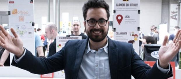Candidat pour Emmanuel Macron (donc forcément de l'étranger, nous inculque la fachosphère), Mounir peut-il mettre en danger Gaspard Delanoë ? Candidat pour Emmanuel Macron (donc forcément de l'étranger, nous inculque la fachosphère), Mounir peut-il mettre en danger Gaspard Delanoë ?