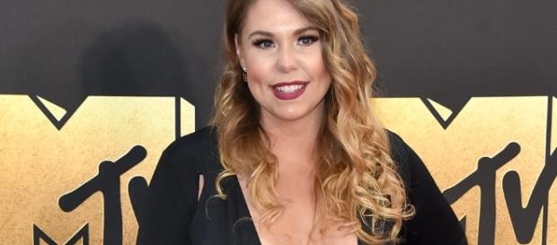 Kailyn Lowry Kisses Gal Pal At LGBT Gay Pride Event Amid Javi ... - inquisitr.com Kailyn Lowry Kisses Gal Pal At LGBT Gay Pride Event Amid Javi ... - inquisitr.com