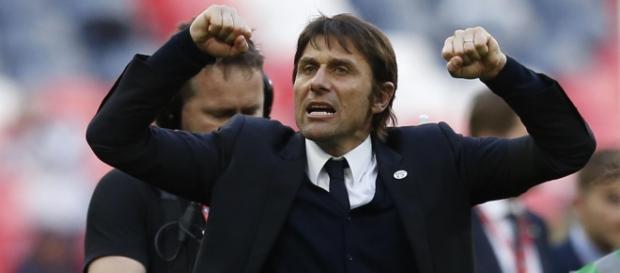 Mudanças táticas feitas por Conte foram responsáveis para arrancada do Chelsea (Foto: Reuters) Mudanças táticas feitas por Conte foram responsáveis para arrancada do Chelsea (Foto: Reuters)
