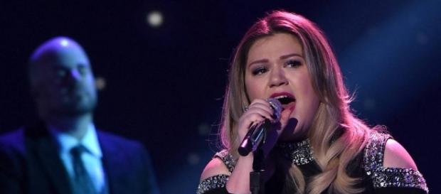 Sorry, American Idol: Kelly Clarkson Joins The Voice Season 14 as coach. / from 'E! Online' - eonline.com Sorry, American Idol: Kelly Clarkson Joins The Voice Season 14 as coach. / from 'E! Online' - eonline.com