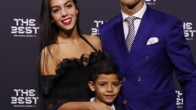 Cristiano Ronaldo bientôt papa de jumeaux ? CR7 aurait payé une ... - purebreak.com