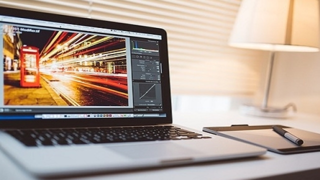 Massiccio attacco hacker ai computer