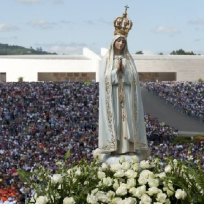 Fátima: milagro, mentira y/o negocio | Evangelizadoras de los ... - wordpress.com