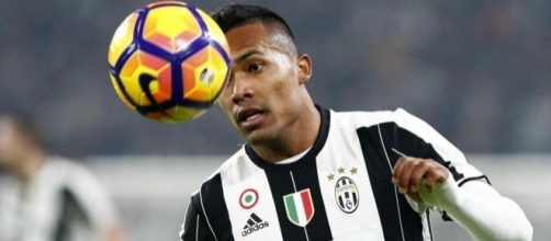 Alex Sandro devastante, il miglior terzino sinistro del campionato ... - eurosport.com