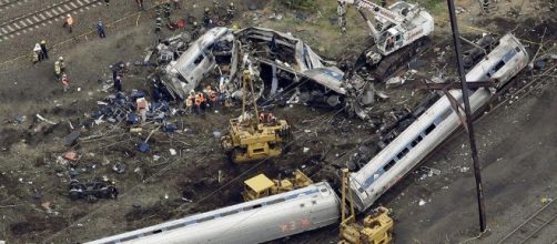 Distracted engineer blamed in deadly Amtrak wreck - News ... - providencejournal.com