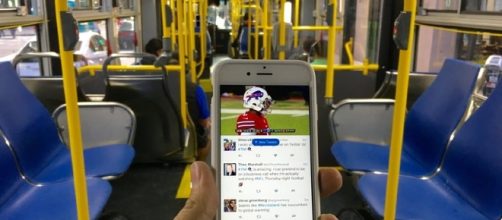 Included in the exclusive deal is live coverage of pre-game programming on both Twitter and Periscope. Photo courtesy of Blasting News.