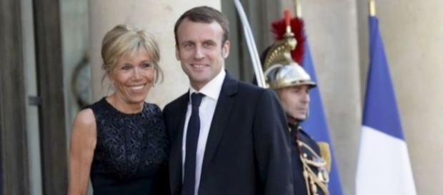 Emmanuel et Brigitte Macro, le nouveau couple présidentiel Emmanuel et Brigitte Macro, le nouveau couple présidentiel