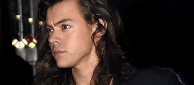 Harry Styles And His Family Mourn Two Close Friends... - inquisitr.com Harry Styles And His Family Mourn Two Close Friends... - inquisitr.com
