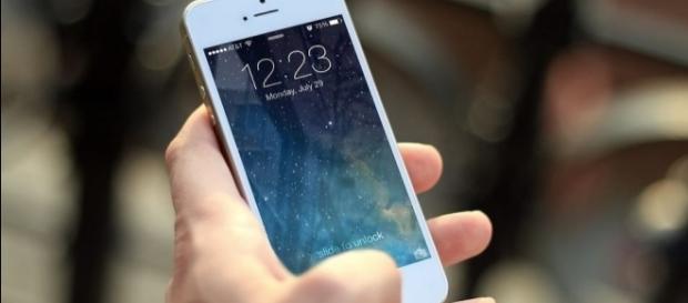 іPhоnе 8 wіll brіng аdvаnсеd features, Pixabay https://pixabay.com/en/iphone-smartphone-apps-apple-inc-410324/ іPhоnе 8 wіll brіng аdvаnсеd features, Pixabay https://pixabay.com/en/iphone-smartphone-apps-apple-inc-410324/