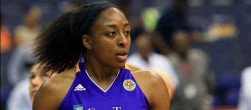 Nneka Ogwumike helped lead the WNBA Champion Sparks to a season opening win on Saturday. [Image via Blasting News image library/deepishthoughts.com]