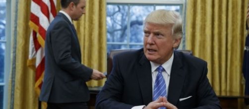Workers Dismayed by President Trump's Federal Hiring Freeze - voanews.com