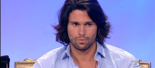 Uomini e Donne, la scelta di Luca Onestini in tv