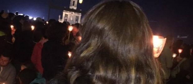 Em oração no Santuário de Fátima Em oração no Santuário de Fátima