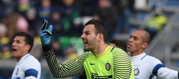 La rabbia di Samir Handanovic dopo la sconfitta La rabbia di Samir Handanovic dopo la sconfitta