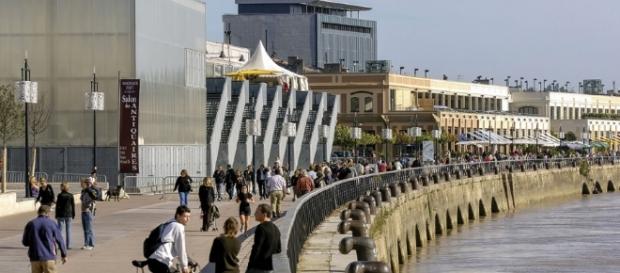 Les quais, lieu de surprise certaines fois. Les quais, lieu de surprise certaines fois.
