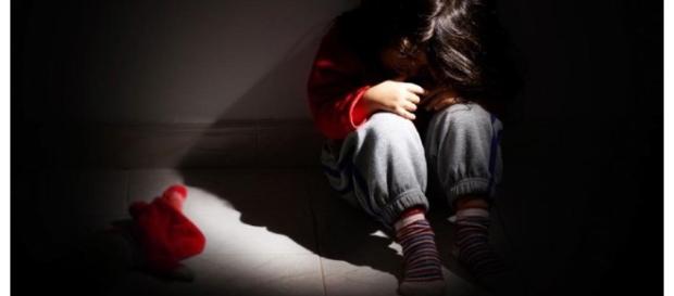 Bimba incinta stuprata dal patrigno - TVNotas Bimba incinta stuprata dal patrigno - TVNotas