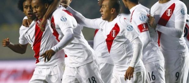 La historia del fútbol peruano y su afición La historia del fútbol peruano y su afición