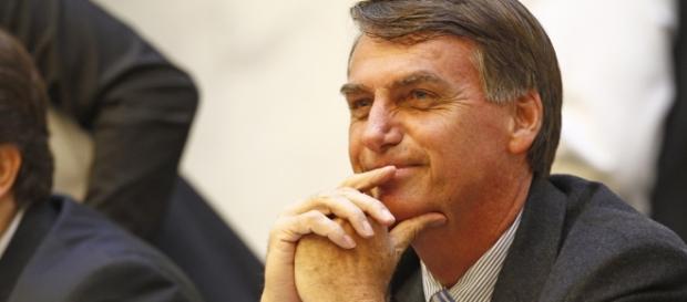 Milhões de brasileiros vão votar em Bolsonaro Milhões de brasileiros vão votar em Bolsonaro
