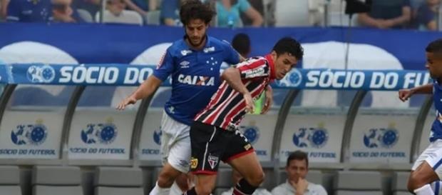 No Mineirão, Cruzeiro apimentou ainda mais o clima no São Paulo No Mineirão, Cruzeiro apimentou ainda mais o clima no São Paulo