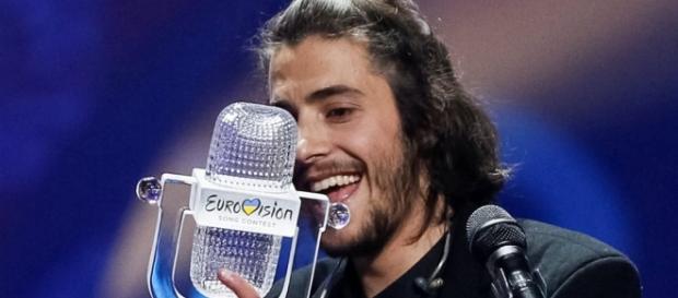 Salvador Sobral de Portugal gana el concurso Eurovisión - com.mx Salvador Sobral de Portugal gana el concurso Eurovisión - com.mx