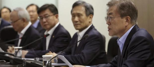 South Korean President Moon Jae-in right in a meeting of the National Security Council - chicagotribune.com South Korean President Moon Jae-in right in a meeting of the National Security Council - chicagotribune.com