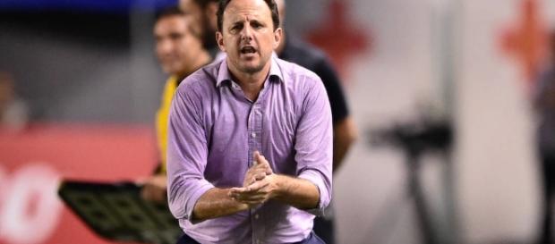 Três eliminações seguidas minam as forças de Ceni no comando do São Paulo Três eliminações seguidas minam as forças de Ceni no comando do São Paulo