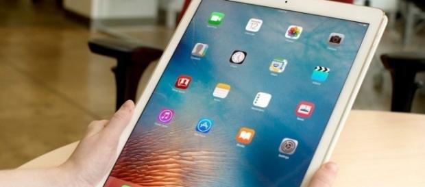 WWDC May See Apple Speaking of a New Siri Powered Speaker and an ... - tweakingtricks.com WWDC May See Apple Speaking of a New Siri Powered Speaker and an ... - tweakingtricks.com