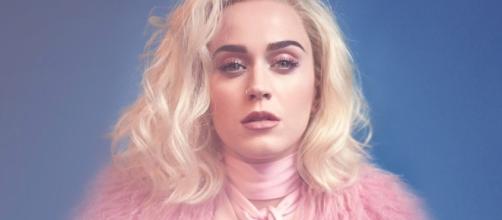 Katy Perry: Chained To The Rhythm è il nuovo singolo | BitchyF - bitchyf.it
