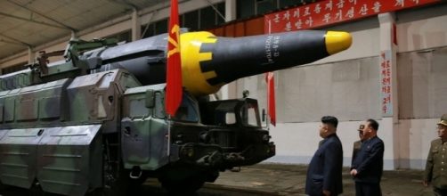 Il nuovo missile modello 'Hwasong 12' testato dal regime di Pyongyang