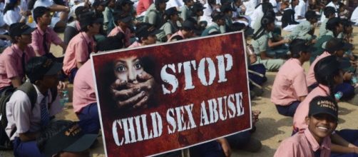 India 10-year-old child rape victim in abortion plea - BBC News - bbc.com