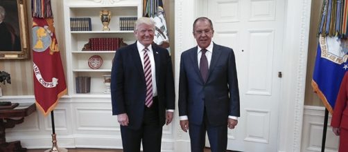 Informazioni top secret rivelate ai russi: bufera su Trump