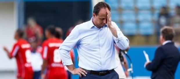Ceni não tem tido vida fácil no banco do São Paulo Ceni não tem tido vida fácil no banco do São Paulo