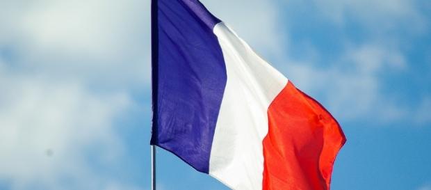 Drapeau Français - Public Domain - CC BY Drapeau Français - Public Domain - CC BY