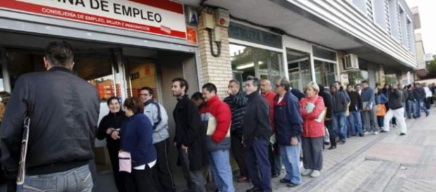 El agotador trabajo de buscar empleo. La economía cambió y hay que adaptarse a ello. Foto: Yucatan.com.mx El agotador trabajo de buscar empleo. La economía cambió y hay que adaptarse a ello. Foto: Yucatan.com.mx
