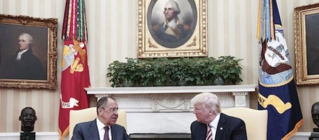 Trump, en medio de una tormenta tras despedir a Comey, jefe del ... - com.py Trump, en medio de una tormenta tras despedir a Comey, jefe del ... - com.py