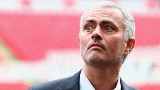 Inter: Mourinho mette gli occhi su Handanovic.