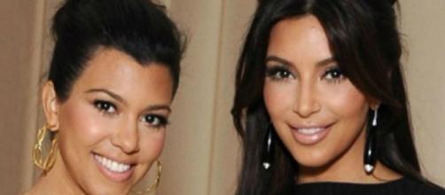 Kourtney e Kim Kardashian são as mais velhas do 'clã'