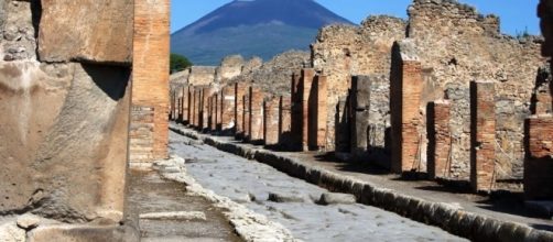 Furto Mercoledì a Pompei: rubata borchia in bronzo del VI secolo A.C.