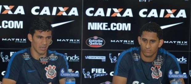 Corinthians pode perder dupla de zaga Corinthians pode perder dupla de zaga