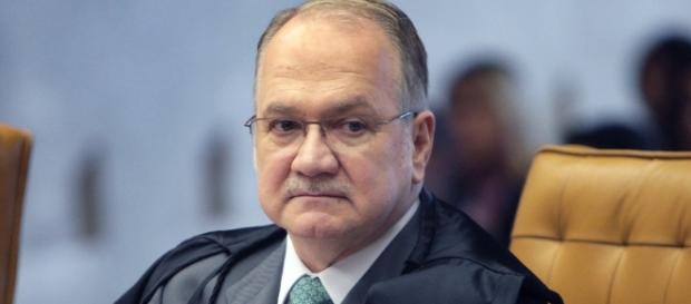 Edson Fachin pode ter suas ordens desobedecidas no Senado Federal Edson Fachin pode ter suas ordens desobedecidas no Senado Federal
