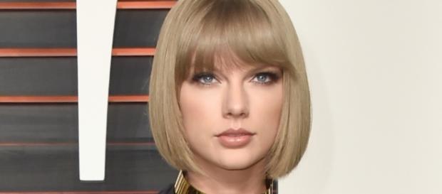 Taylor Swift has been allegedly dating a young British actor Joe Alwyn. Photo via - hercampus.com Taylor Swift has been allegedly dating a young British actor Joe Alwyn. Photo via - hercampus.com
