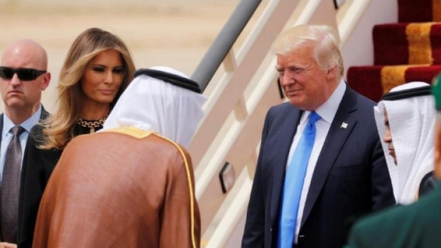 Trump a Riad, mentre il legali preparano le procedure di impeachment - art-news.it