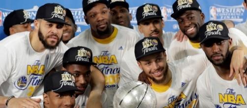 Warriors sweep Spurs; advance to NBA Finals for third-straight ... - sportsnet.ca