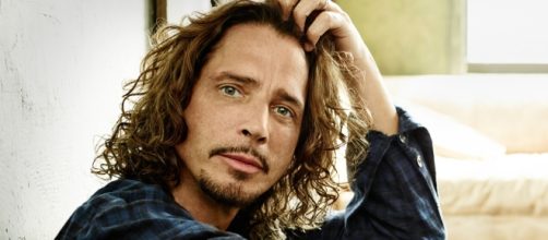 Chris Cornell Dedicated an Acoustic Performance of 'Say Hello 2 ... - spin.com
