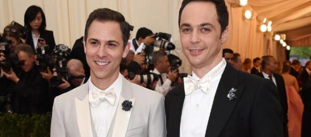Jim Parsons se casó con su novio de hace 14 años | El Sumario - Lo ... - elsumario.com Jim Parsons se casó con su novio de hace 14 años | El Sumario - Lo ... - elsumario.com