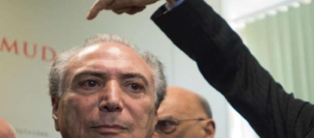 Povo pede impeachment de Temer - Google Povo pede impeachment de Temer - Google