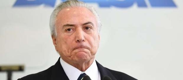 Presidente do Brasil pagou para que Eduardo Cunha ficasse calado Presidente do Brasil pagou para que Eduardo Cunha ficasse calado